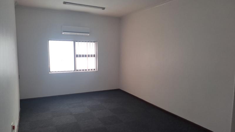 To Let Commercial Property for Rent in Newton Park Eastern Cape